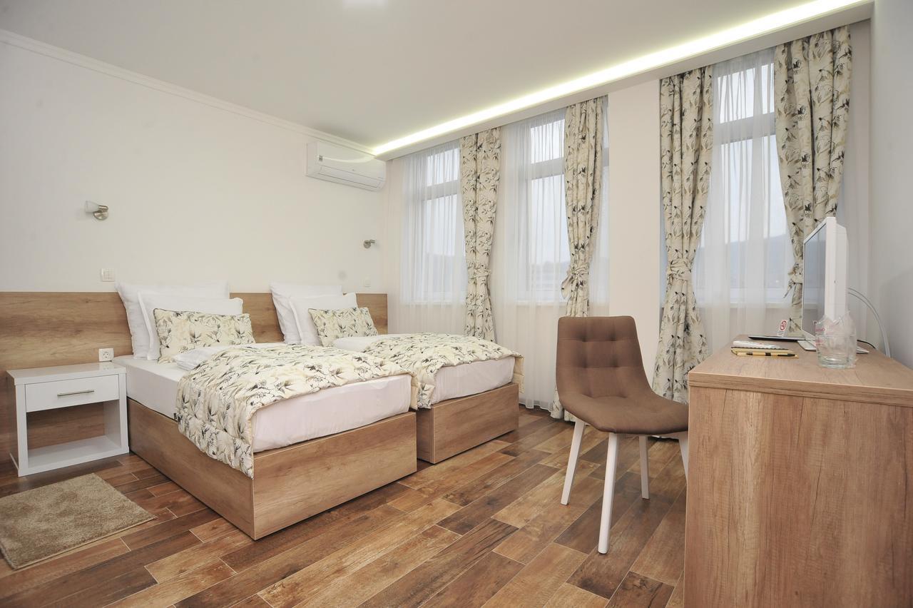 Motel As Hadžići Екстериор снимка